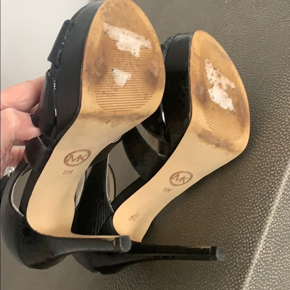 Michael Michael kors, platform, ankle strap. Sz 5 - Picture 12 of 12